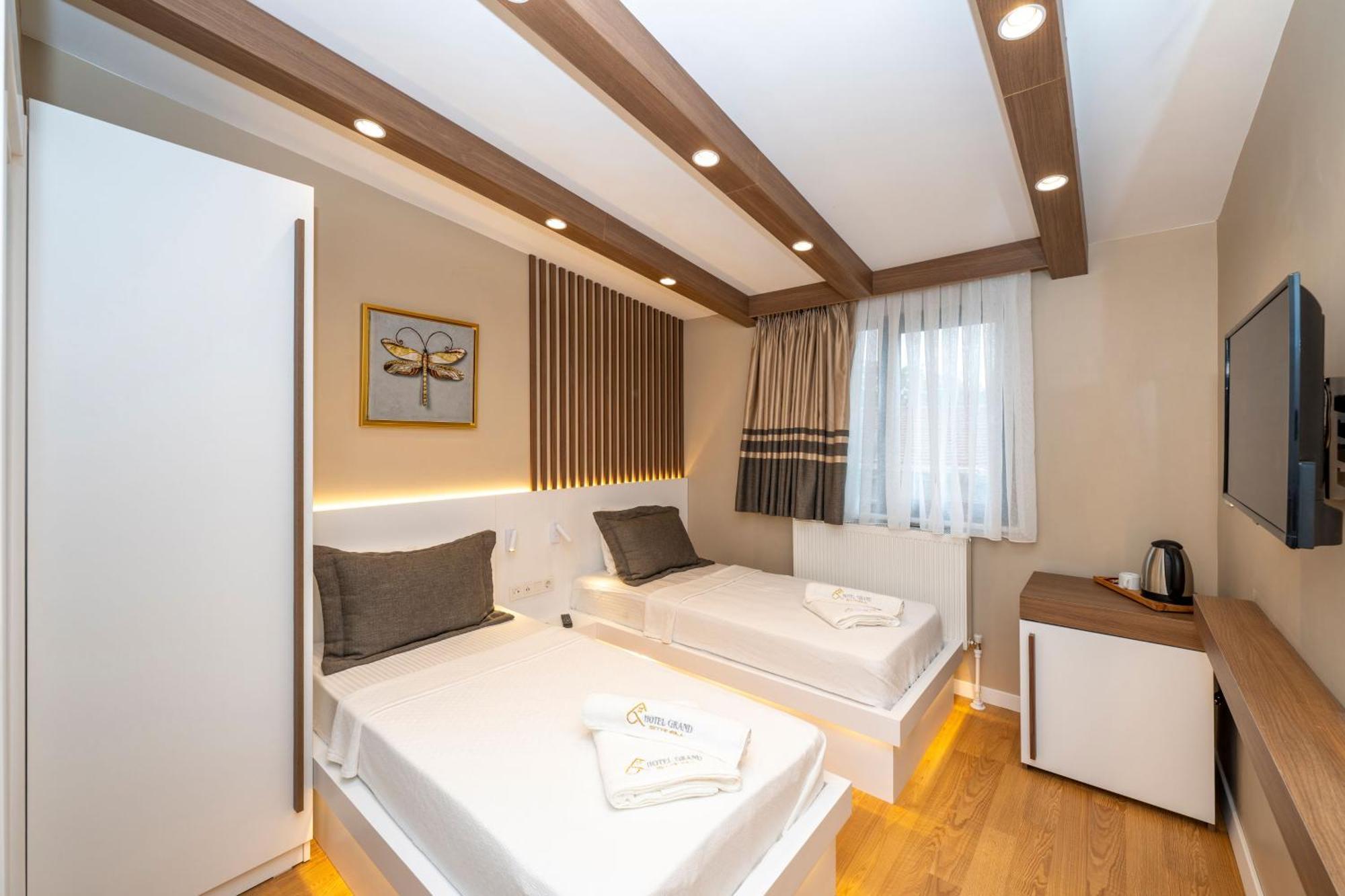 Hotel Grand Istanbul Exterior photo