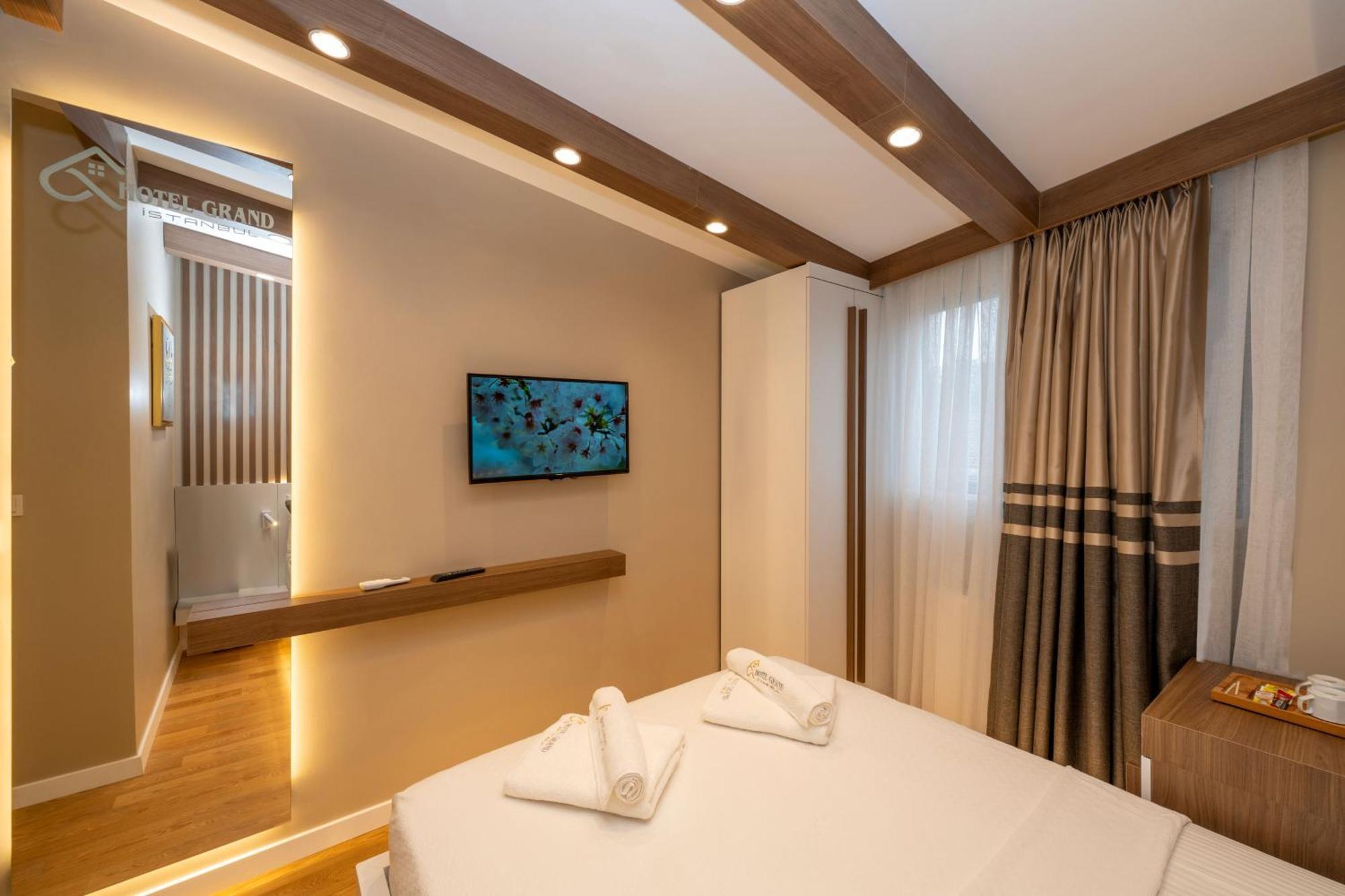Hotel Grand Istanbul Exterior photo
